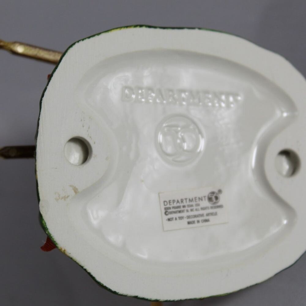 Department 56 Snow Village Harvesting Yard 2-Piece Fall Harvest Figurine Set - Picture 6 of 10